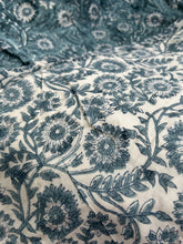 Load image into Gallery viewer, white and blue block print