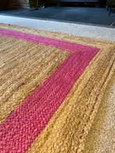 Load image into Gallery viewer, edge detail of jute rug
